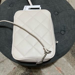 Brand New woman’s crossbody bag